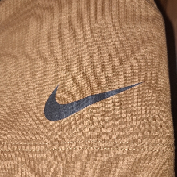 Nike Dri-fit Official NFL Cleveland Browns Brown T-Shirt In A Mens Large. NWT - Picture 2 of 12